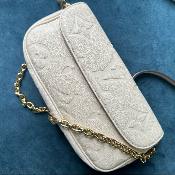 Louis Vuitton wallet on Chain Ivy - Picture 3 of 14